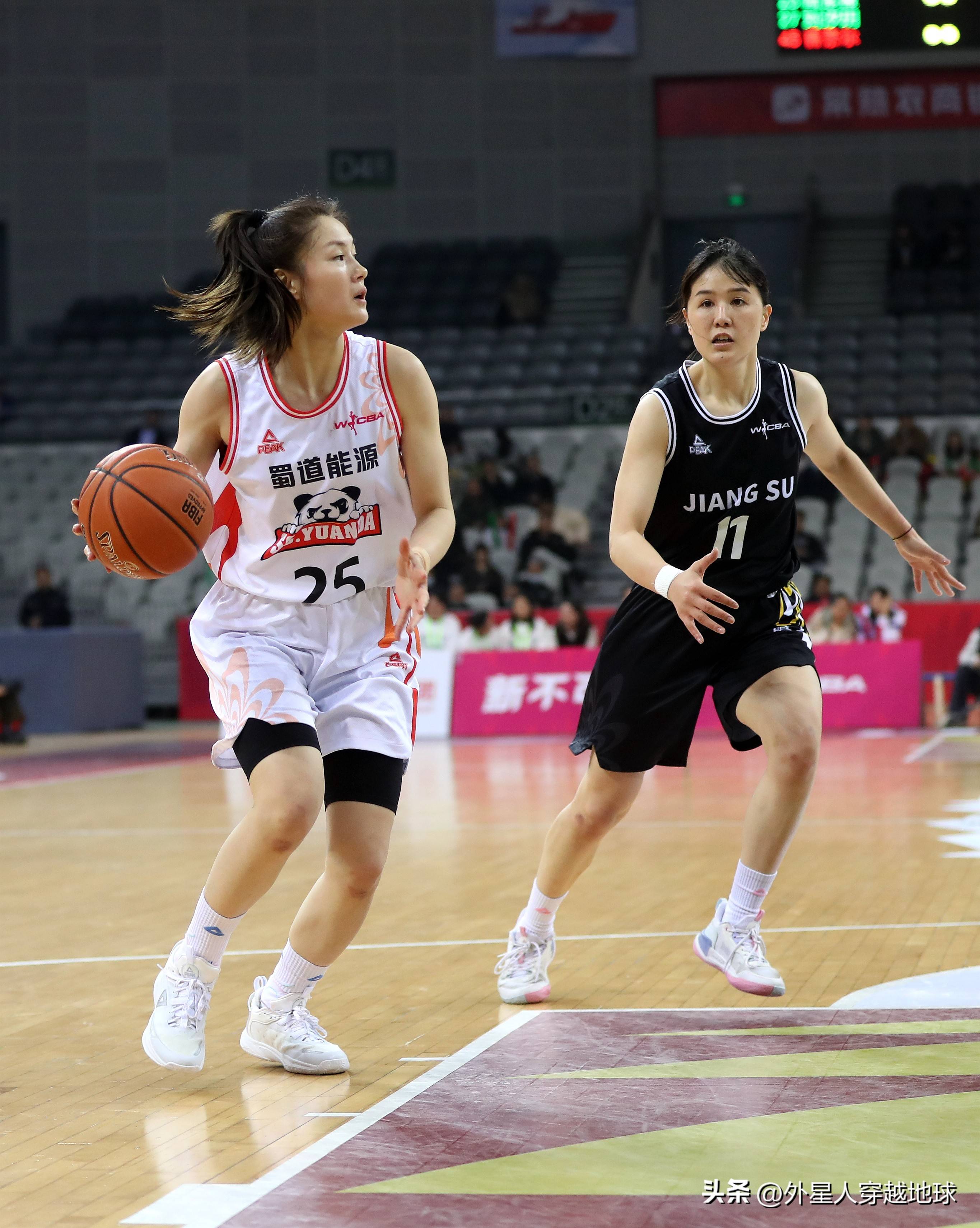 包含江苏女篮在比赛中取得胜利，展现实力的词条