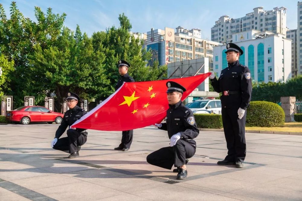 开云APP-关于竞猜热点队主教练发声，誓言带队登顶的信息