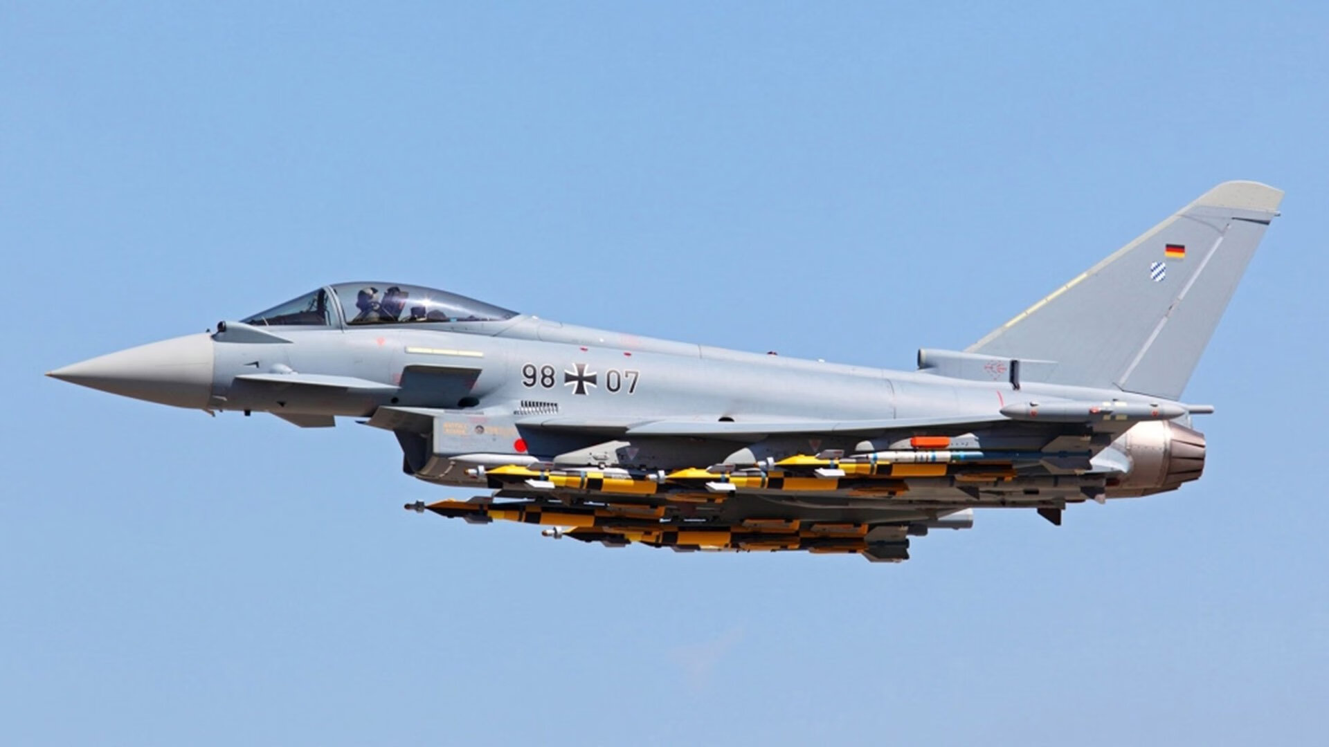 日本带走那不勒斯,加克波成为关键先生,足球世界的新权力版图