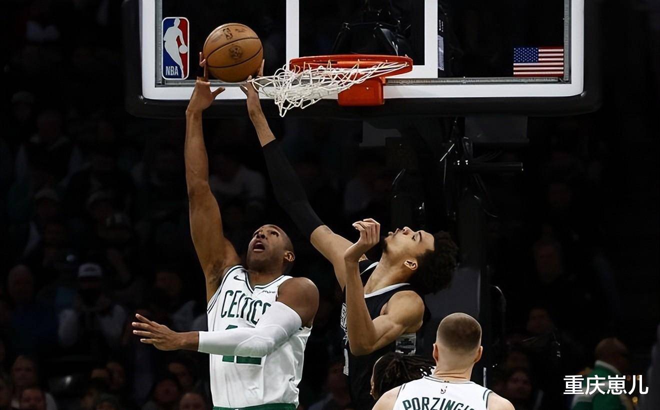 开云体育入口-凯尔特人对阵快船，福克斯统治全场
