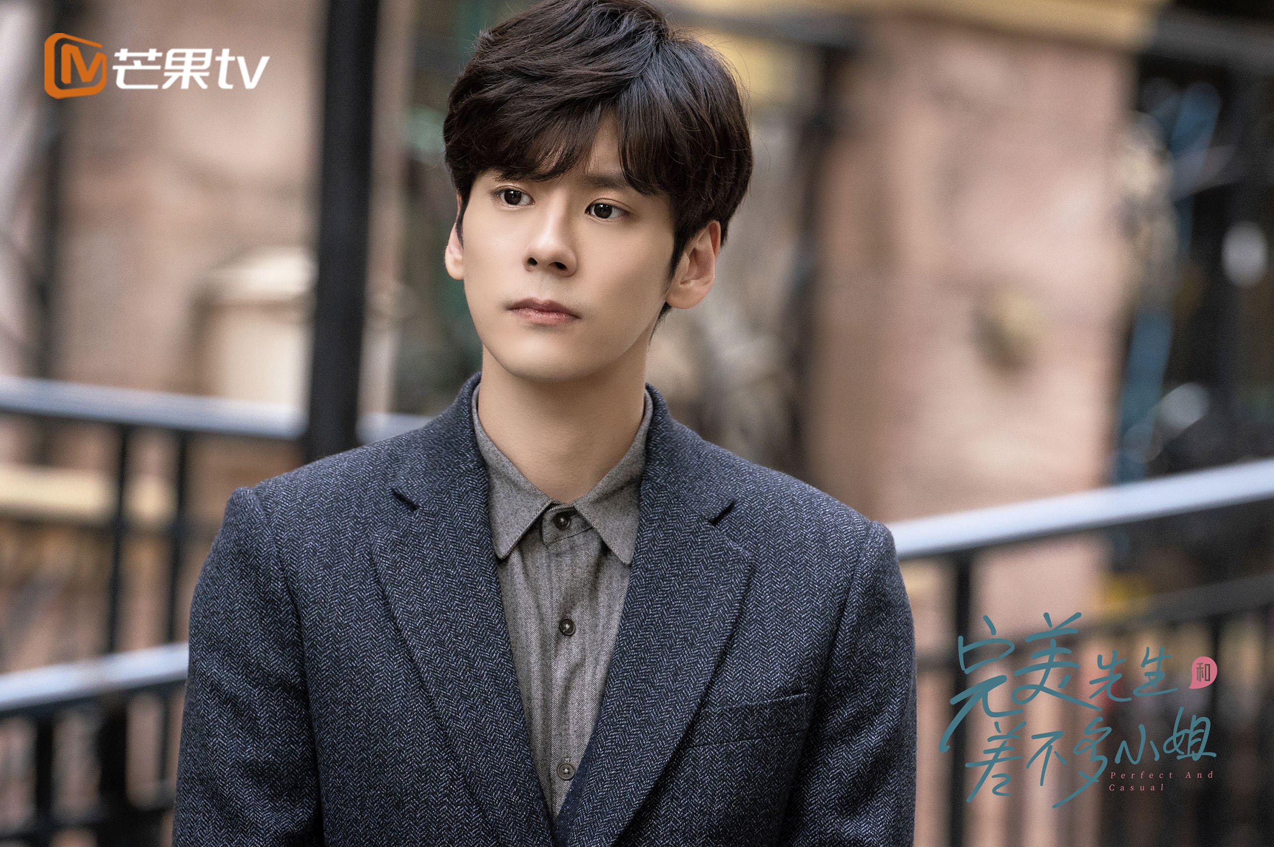 奥斯梅恩巨星光芒照亮墨巴之战，价值绽放的绿茵史诗