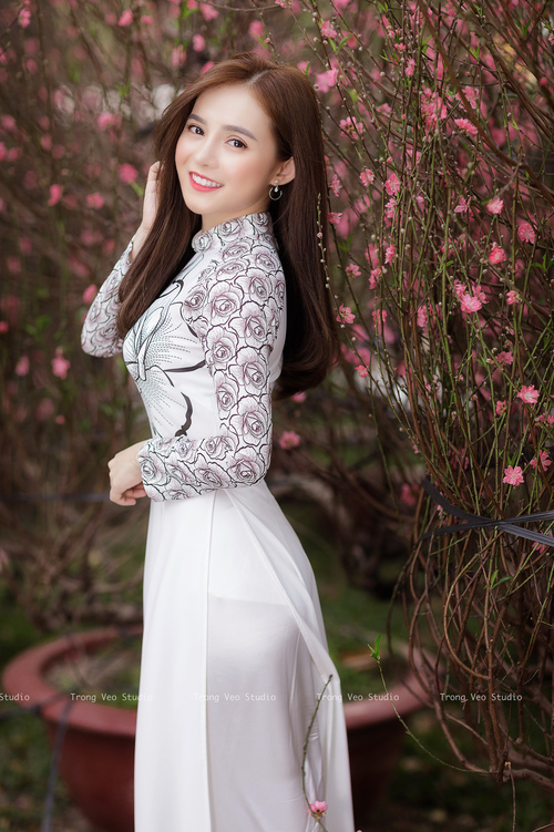 胜局铸于王冠之下，当领袖在决定性时刻挺身而出