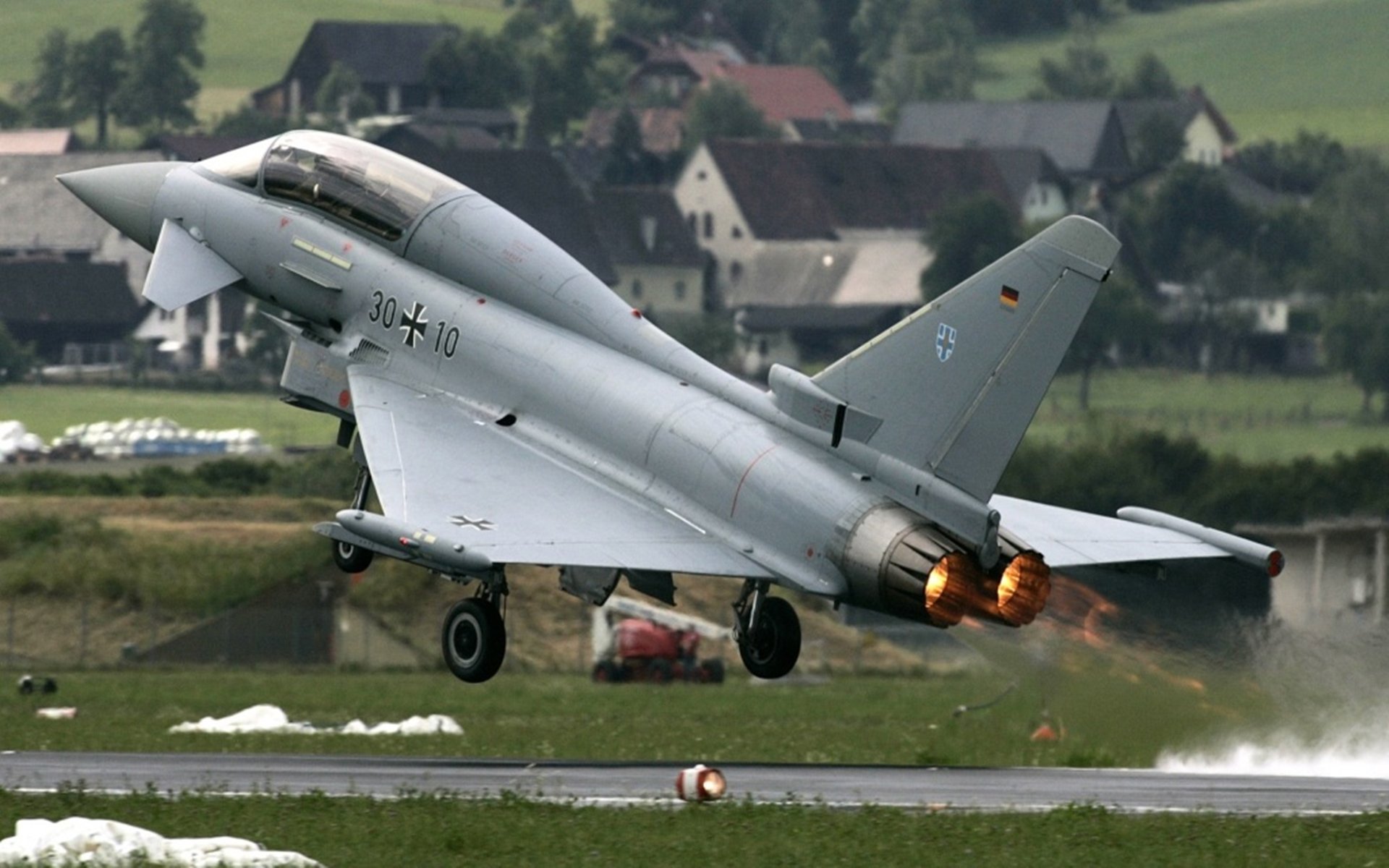 德甲争冠战引爆激情,巴黎狂胜雷恩彰显霸主地位